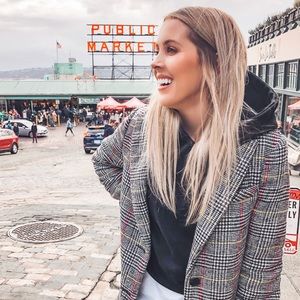 Meet your Posher, Carissa